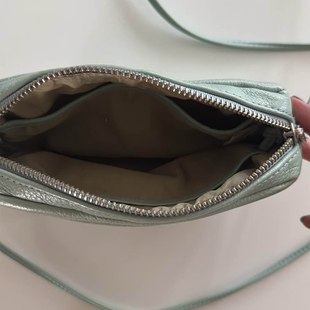 baggu mini leather crossbody bag - Picture 5 of 9